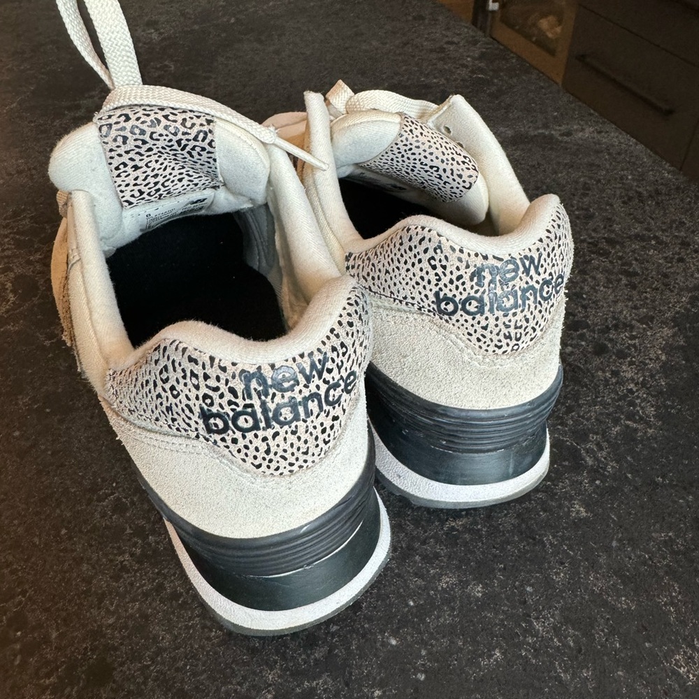 New Balance sneakers size 7